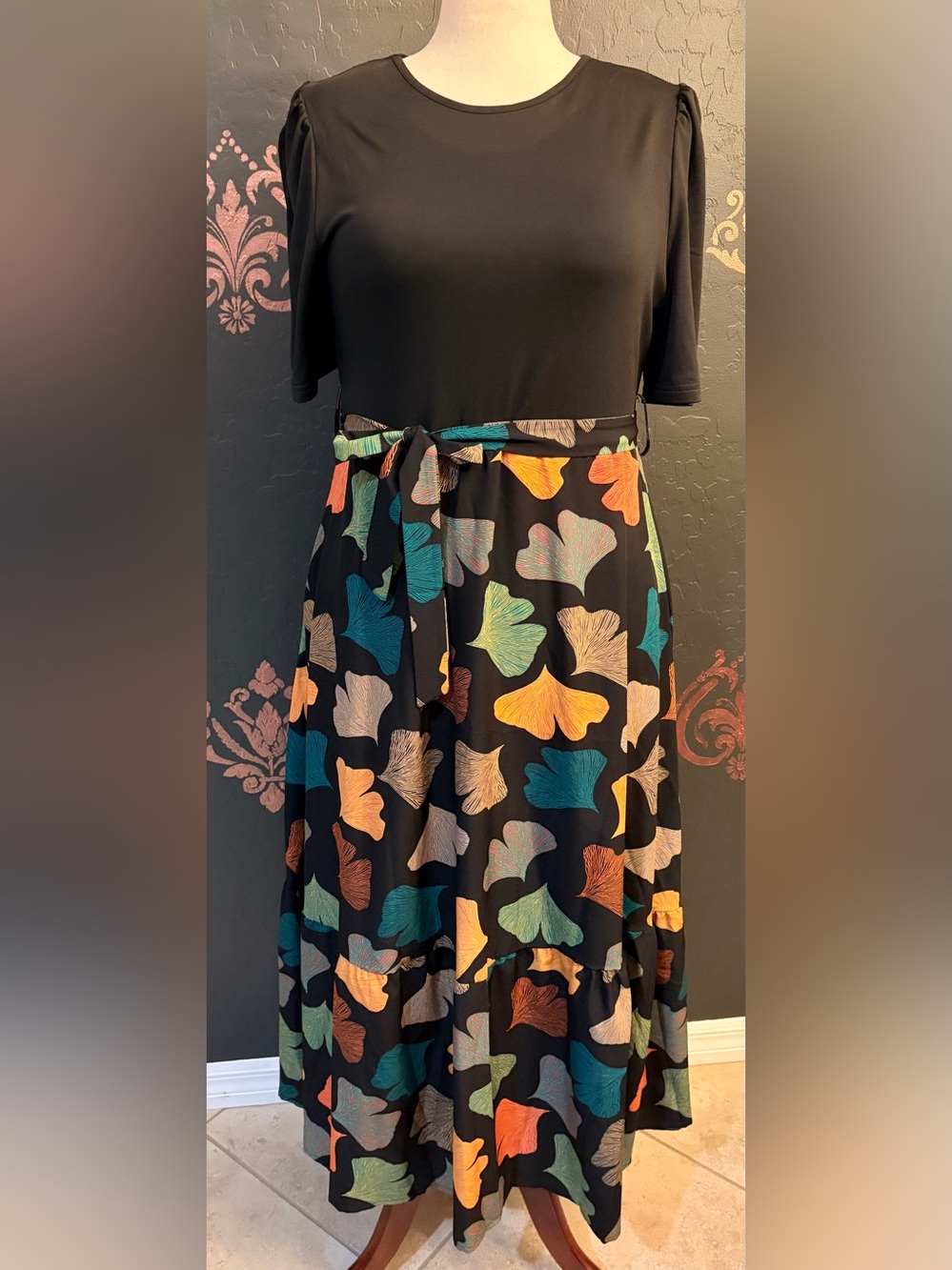 Black Floral Print Maxi Dress with Multicolor Leaf Motif